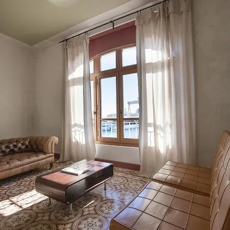 Casa Abeille Apartment